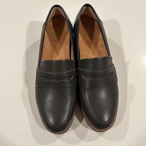 Vionic Women's Cheryl II Loafers Dark Khaki Size 9 GUC